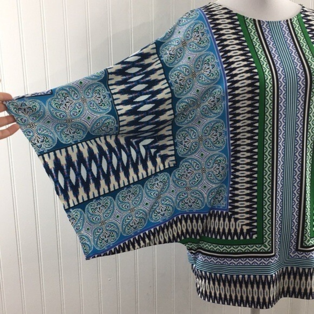 Chico's Blue Green Tribal Print Blouse Womens 1 Medium Dolman Short Sleeve